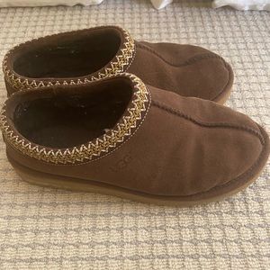 Ugg slippers
